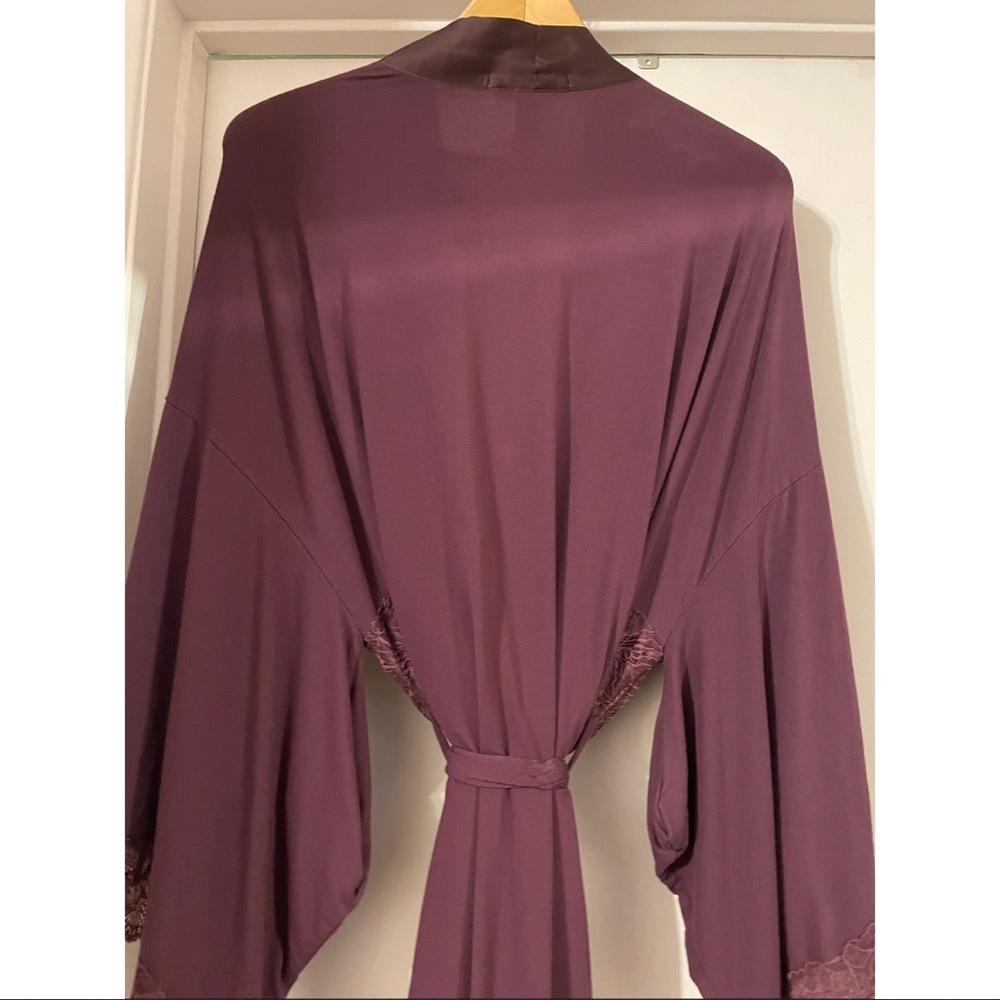 Victoria’s Secret Kimono Robe - Picture 2 of 5